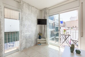 Interior - Nova Apartment by Hello Homes Sitges (Sitges)