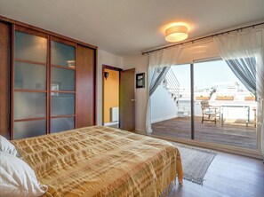 2 habitaciones, tabla de planchar con plancha y wifi gratis 