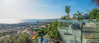 Tropical Suite by Hello Homes Sitges