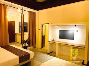 1 bedroom, desk, free WiFi, bed sheets