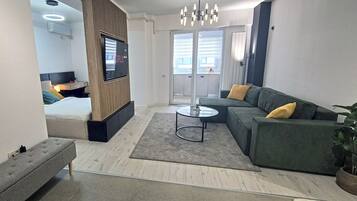 1 bedroom, desk, iron/ironing board, WiFi