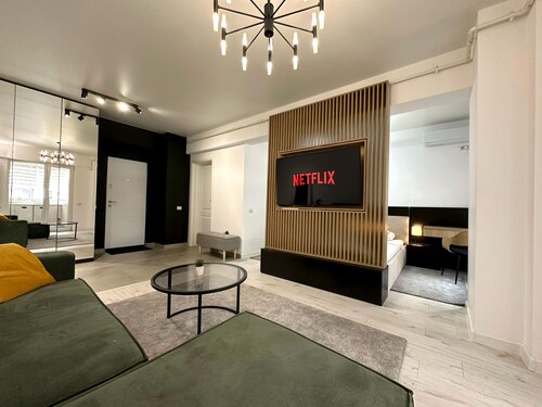 New! Skyline Bucharest Central • Desk • Snacks • Ideal for Longer Stays