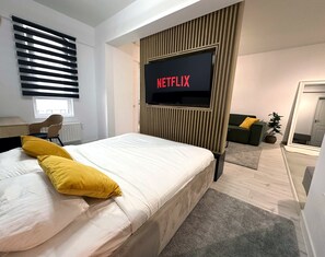 1 chambre, bureau, fer et planche à repasser, Wi-Fi