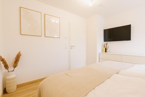 2 slaapkamers, een strijkplank/strijkijzer, wifi, beddengoed