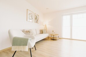 Télévision, chaîne hi-fi