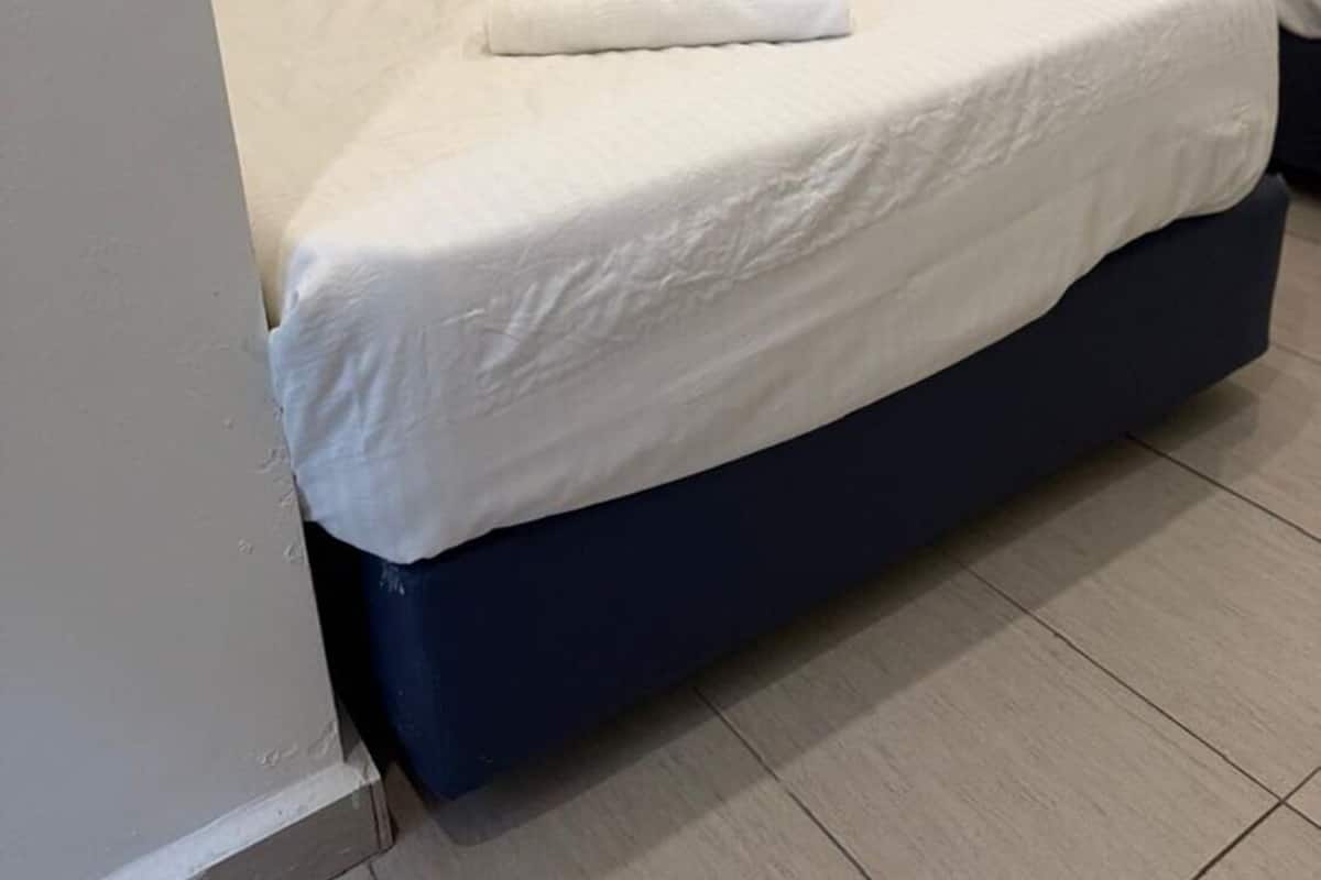 Phòng 2 giường đơn Deluxe | Bàn, truy cập Internet không dây miễn phí, bộ trải giường