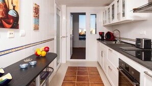 House, 3 Bedrooms, Terrace | Interior - Global Reina Sofia II 23425 (Estepona)