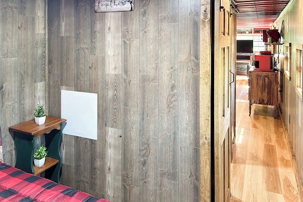 1 bedroom, WiFi (free), bed sheets