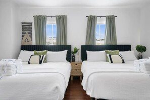 4 chambres, fer et planche à repasser, accès au Wi-Fi (inclus)