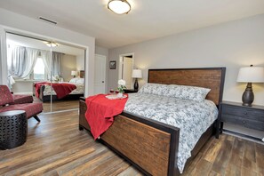 5 bedrooms, iron/ironing board, WiFi, bed sheets