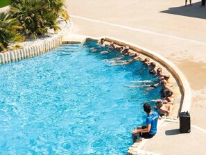 Unclassified image, 4 of 16, button