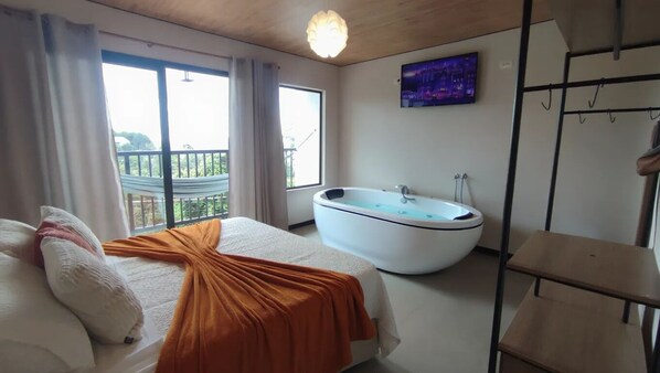 Jetted tub - Canto dos Amores Suítes (Campos do Jordão)