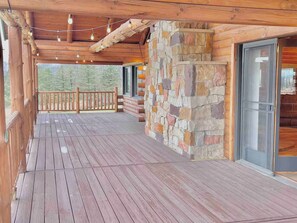 Terrace/patio - On The Knob - Mohican Cabin Retreat (Loudonville)