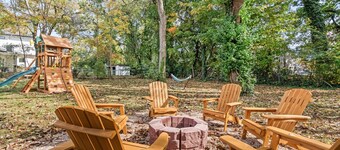 Hot Tub/ Playground/ Fire Pit/ Backyard Retreat
