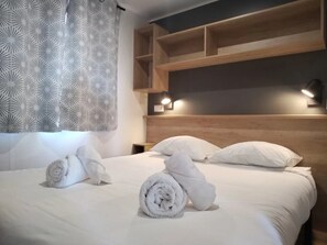 2 bedrooms