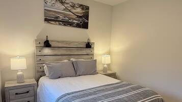1 bedroom, in-room safe, travel cot, WiFi
