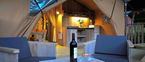 Bar (in der Unterkunft)