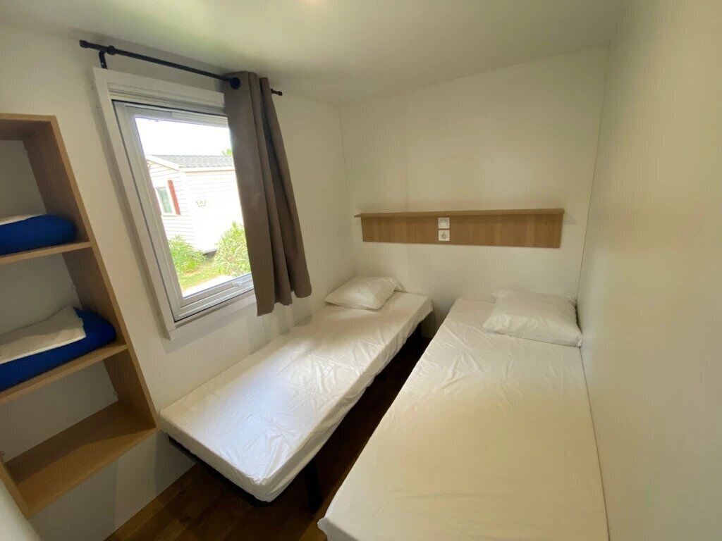 Zecamping 2 éToiles Piscine 4km Plage Mobil-home Tv Clim 29m2 4 Pers - 몽펠리에