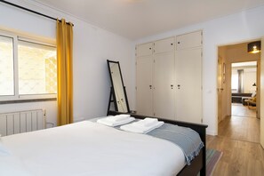 1 bedroom, iron/ironing board, travel crib, free WiFi