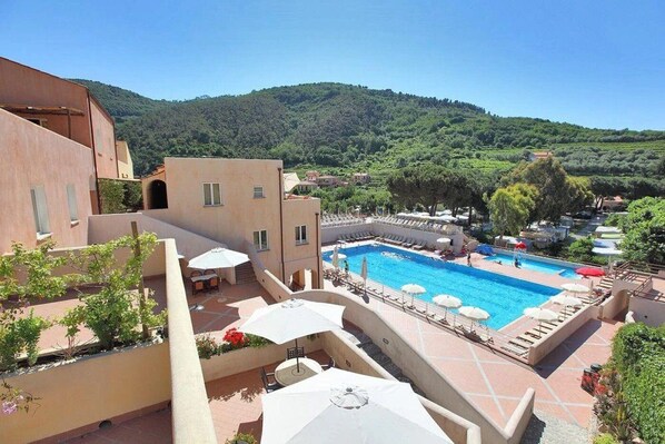 Imagen sin descripción, 1 de 20, botón