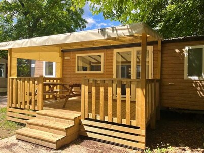 ZEcamping 2 étoiles animaux acceptés locatif TV clim 45m2 6 pers