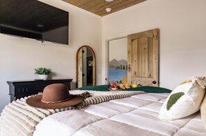 3 soverom, strykejern/-brett, reiseseng for barn og wi-fi