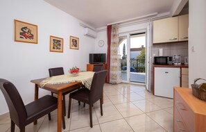 Dining - 2 bedroom gorgeous apartment in Porec (Porec)