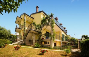 Exterior - 2 bedroom gorgeous apartment in Porec (Porec)