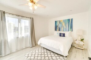 4 chambres, fer et planche à repasser, Wi-Fi, draps fournis