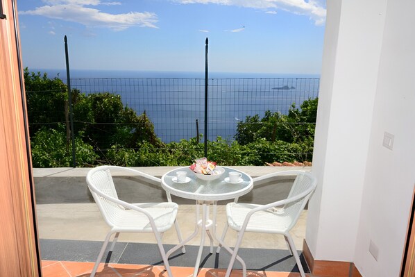 Outdoor dining - Estate4home - Casa Satriano (Positano)