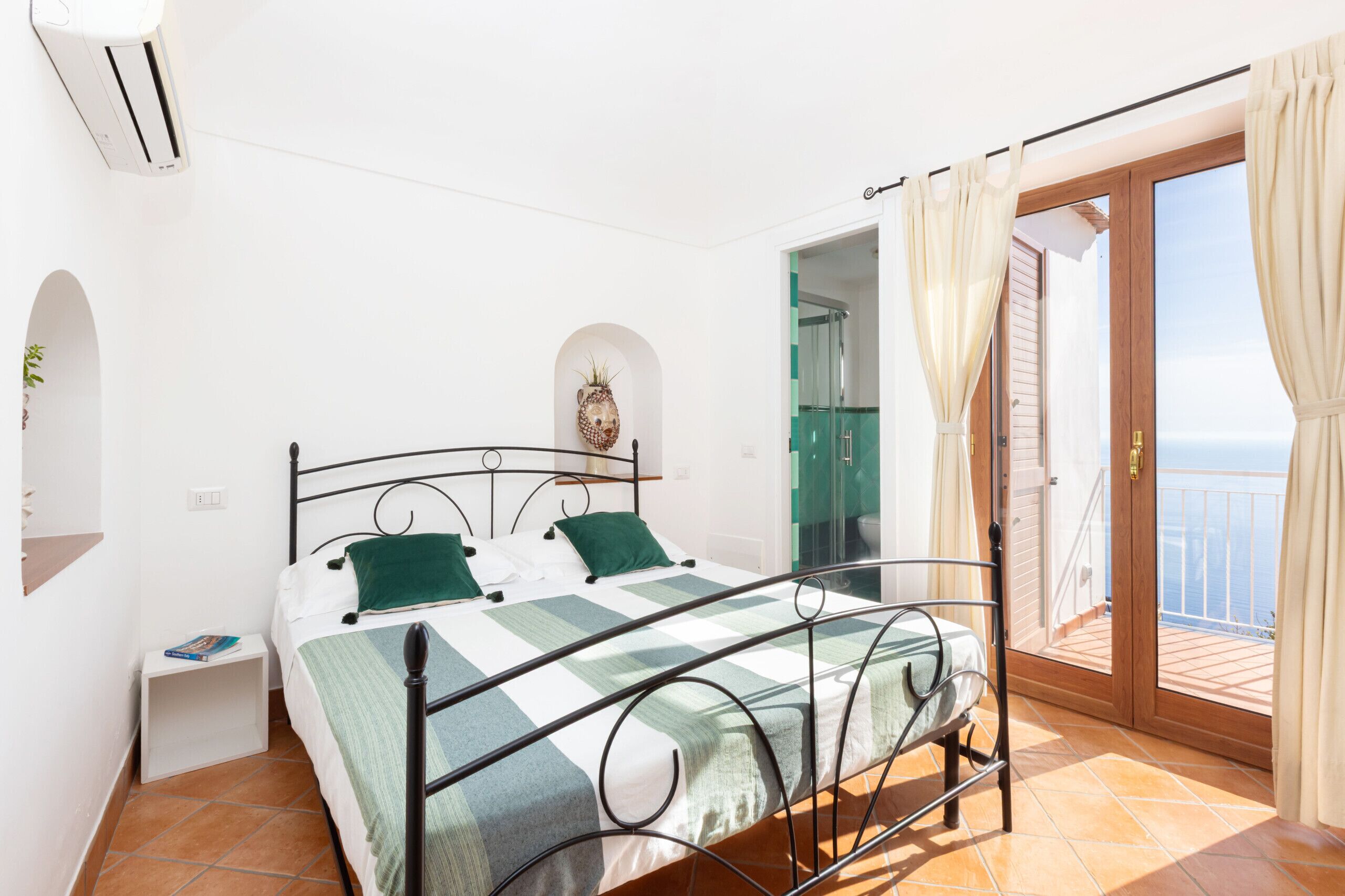 1 camera, Wi-Fi gratuito, lenzuola