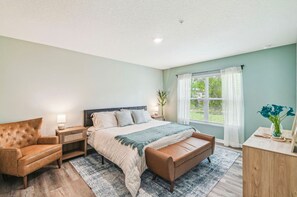 4 chambres, fer et planche à repasser, Wi-Fi gratuit, draps fournis