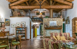 Interior - Amazing home in Gambassi Terme (Gambassi Terme)