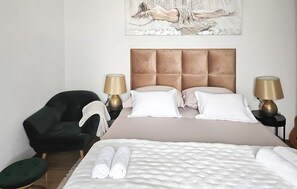 2 Schlafzimmer, Reisekinderbett, kostenloses WLAN, Bettwäsche
