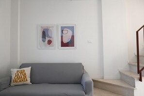 Interior - M425 – Marcelli, two-room apartment on two levels with terrace (Marcelli)