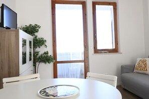 Dining - M425 – Marcelli, two-room apartment on two levels with terrace (Marcelli)