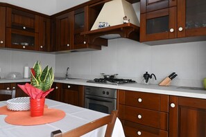 Fridge, oven - S347 – Sirolo, delightful two-room apartment with balcony (Sirolo)