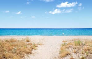 Beach - 2 bedroom beautiful apartment in Olia Speciosa (Olia Speciosa)