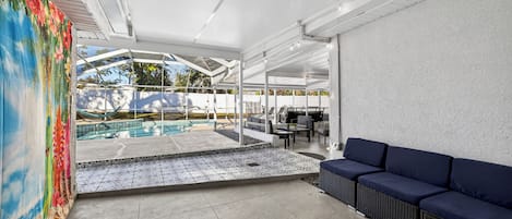 Piscina all'aperto, una piscina riscaldata