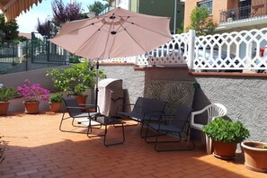 Terrace/patio - S348 – Sirolo, delightful three-room apartment with outdoor courtyard (Sirolo)