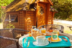 Outdoor dining - Camping 2 étoiles - Piscine  - ccb0hef (Fenouillet)