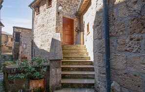 Property grounds - 1 bedroom beautiful apartment in Sorano (Sorano)