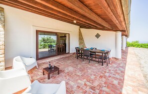 Outdoor dining - Cozy apartment in Collesano (PA) (Collesano (PA))