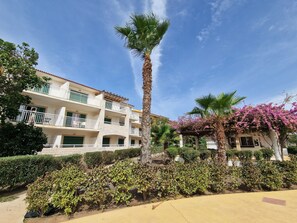 Exterior - Stay, laugh, repeat!
Beautiful apartment in Vila Verde (Santa Maria)