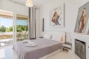 1 bedroom, iron/ironing board, free WiFi - Apartment 'Lefkopetra' with Shared Terrace, Wi-Fi and Air Conditioning (Tinos)
