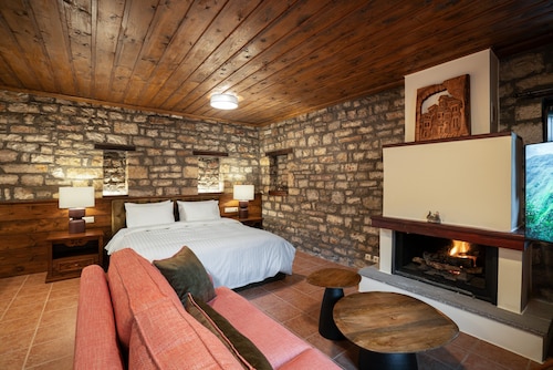 Deluxe 'Dryopi' Apartment with Mountain View, Private Terrace & Wi-Fi