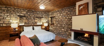 Deluxe 'Dryopi' Apartment with Mountain View, Private Terrace & Wi-Fi