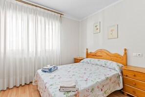 2 Schlafzimmer, Bügeleisen/Bügelbrett, kostenloses WLAN, Bettwäsche