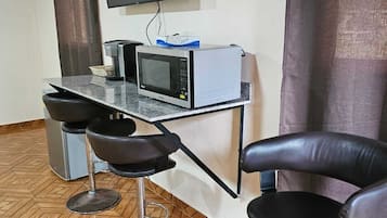 Iron/ironing board, free WiFi