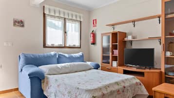 2 chambres, fer et planche à repasser, accès au Wi-Fi (inclus)